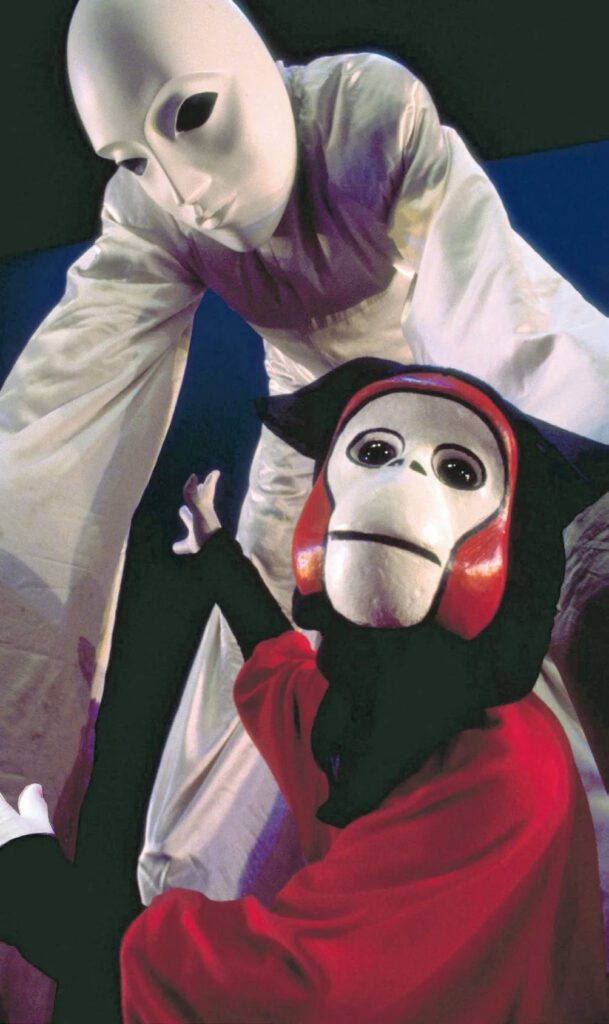 “Monkey and the Waterfall,” the titular piece after which the mask-performance company Monkey Waterfall — co-founded by Shiroma and Ben Moffat (and later joined by Michael Harada) — had been named. The piece was performed by Shiroma (bottom) and Moffat (top) at Scotland’s Edinburgh Fringe Festival (1998).